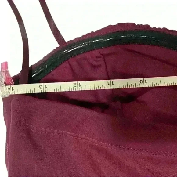 Formal Short Dress with Beaded Waist Burgundy Size 11 by Sequin Hearts - Picture 6 of 9